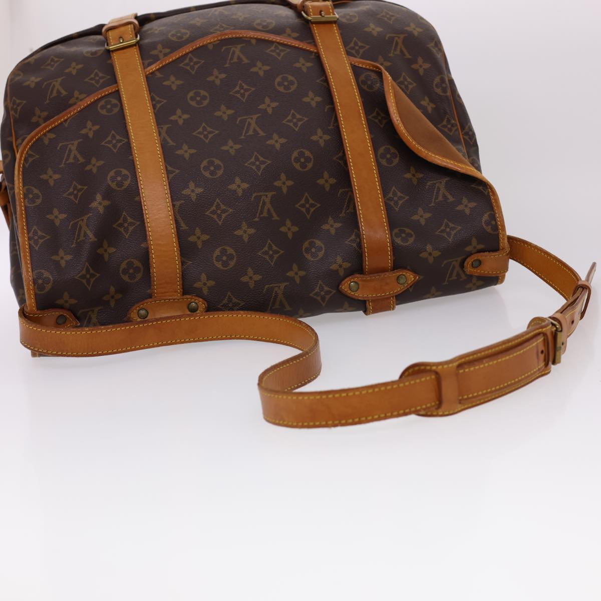 LOUIS VUITTON Monogram Saumur 43 Shoulder Bag M42252 LV Auth 40442