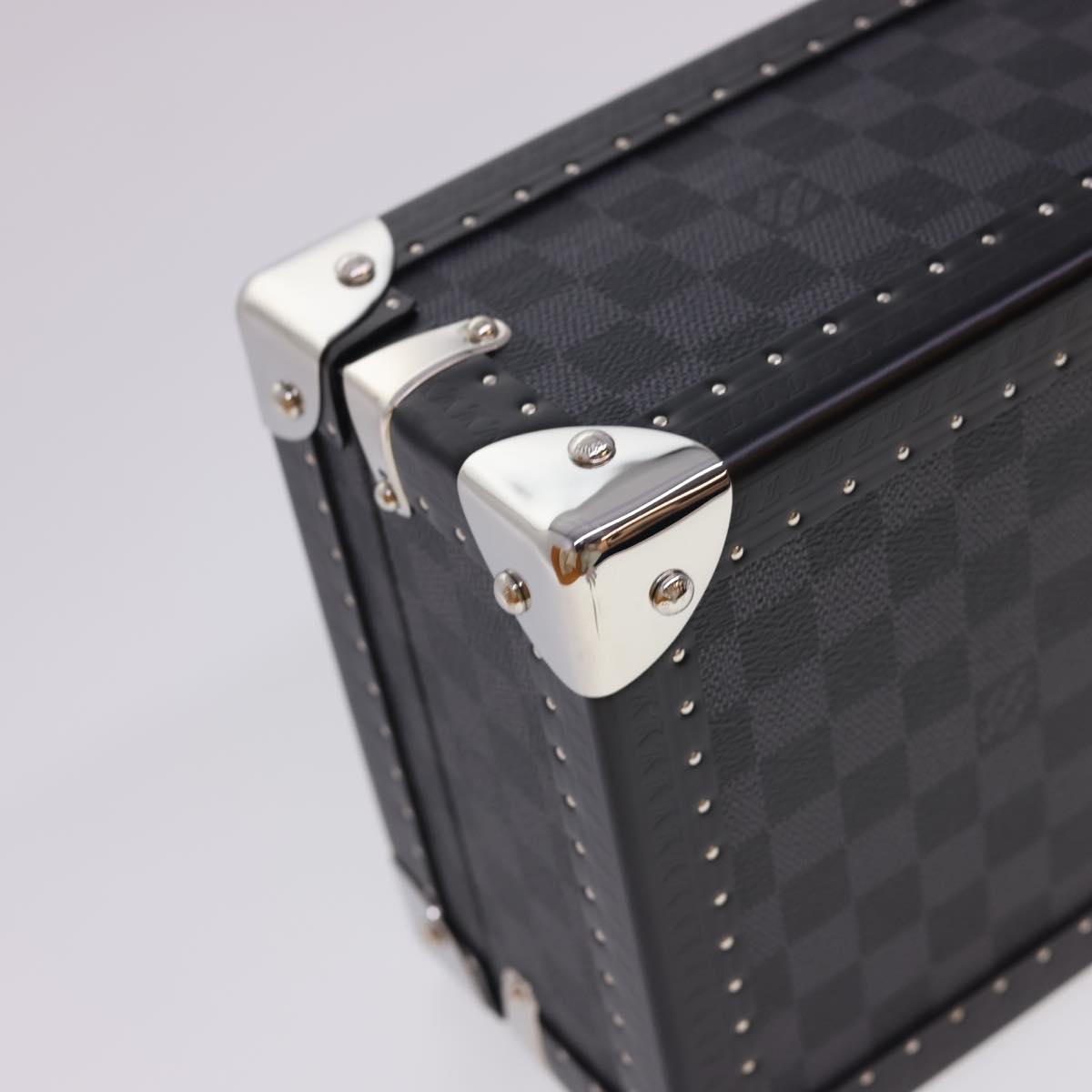 LOUIS VUITTON Damier Graphite Watch Case Coffret 8 Montor Trunk N48226 LV 40463A