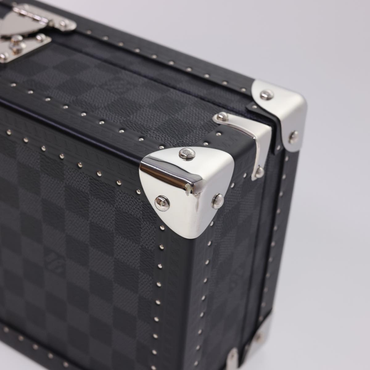 LOUIS VUITTON Damier Graphite Watch Case Coffret 8 Montor Trunk N48226 LV 40463A