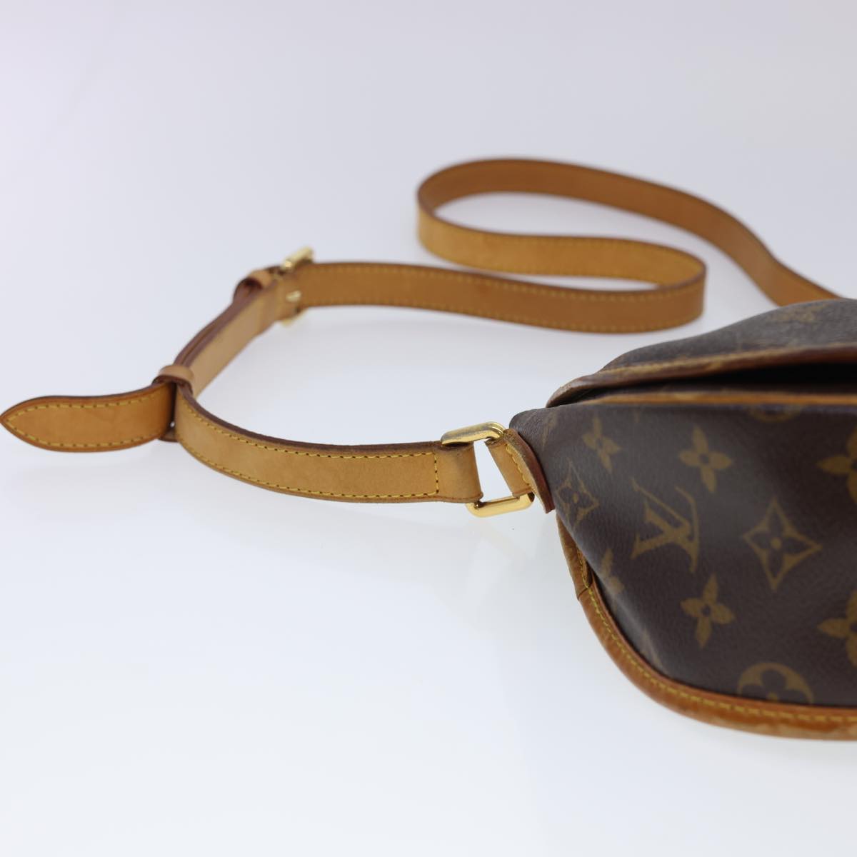 LOUIS VUITTON Monogram Menilmontant PM Shoulder Bag M40474 LV Auth 40480