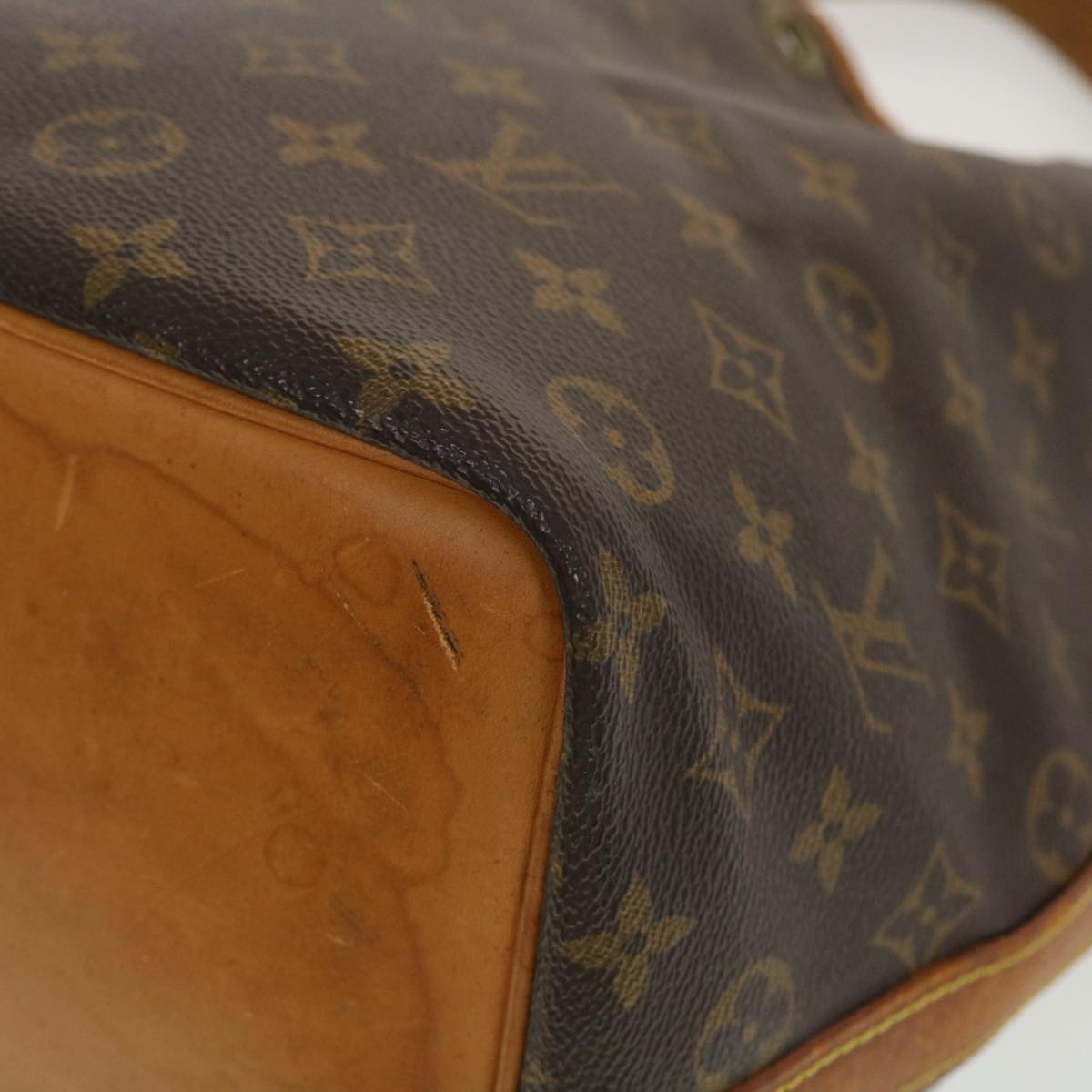 LOUIS VUITTON Monogram Petit Noe Shoulder Bag M42226 LV Auth 40620