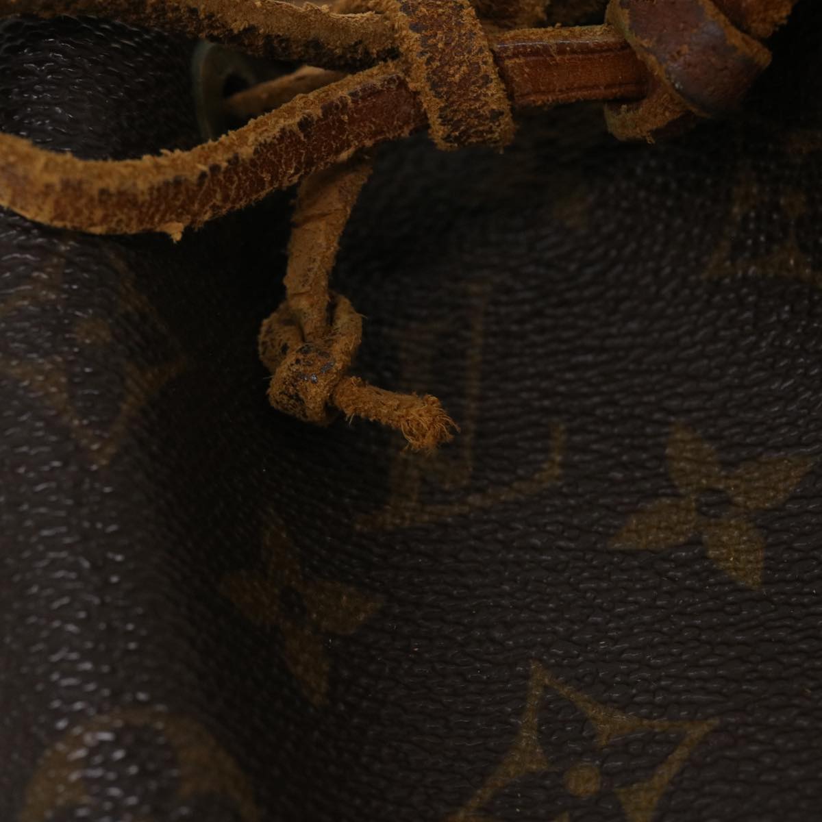 LOUIS VUITTON Monogram Noe Shoulder Bag M42224 LV Auth 40649