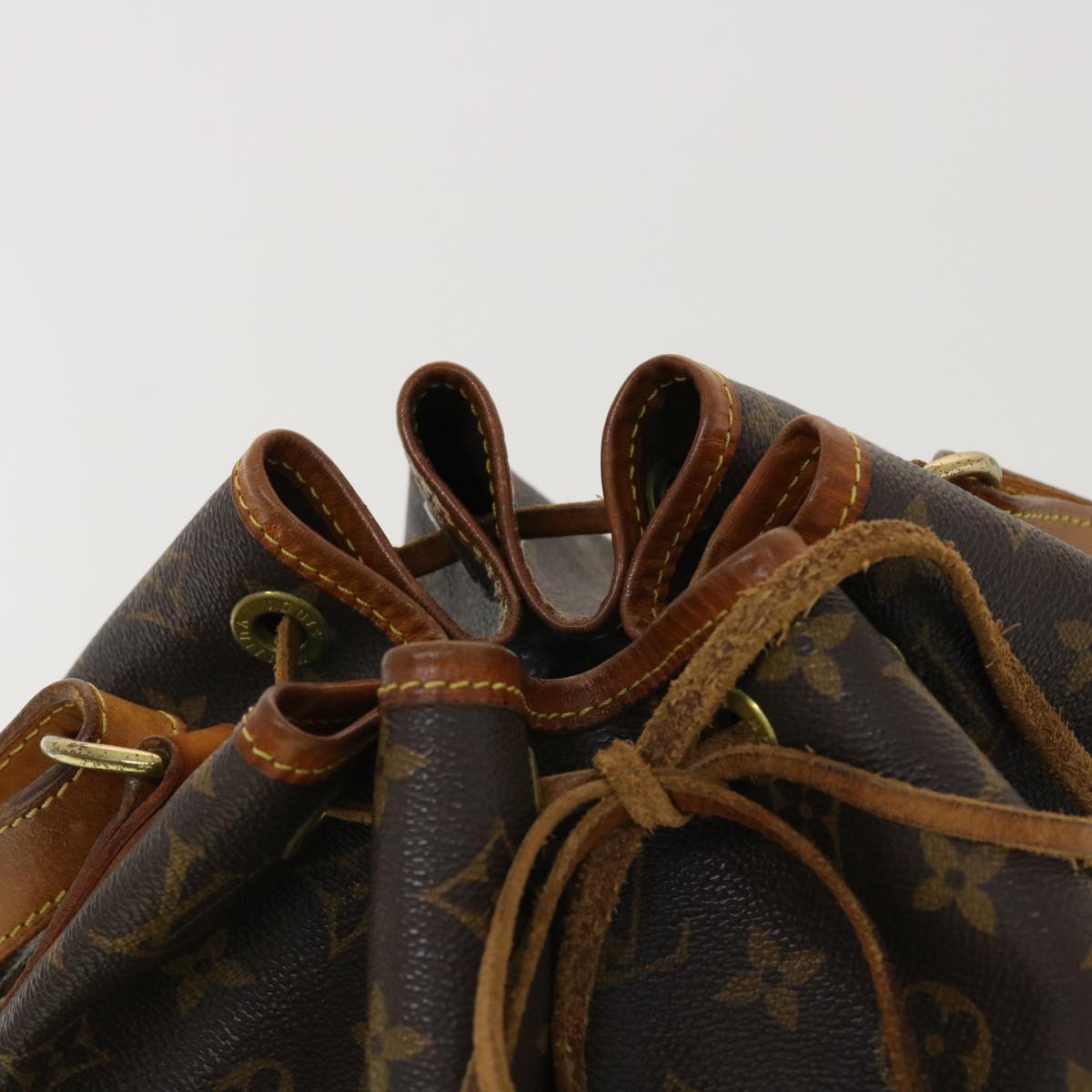 LOUIS VUITTON Monogram Petit Noe Shoulder Bag M42226 LV Auth 40661