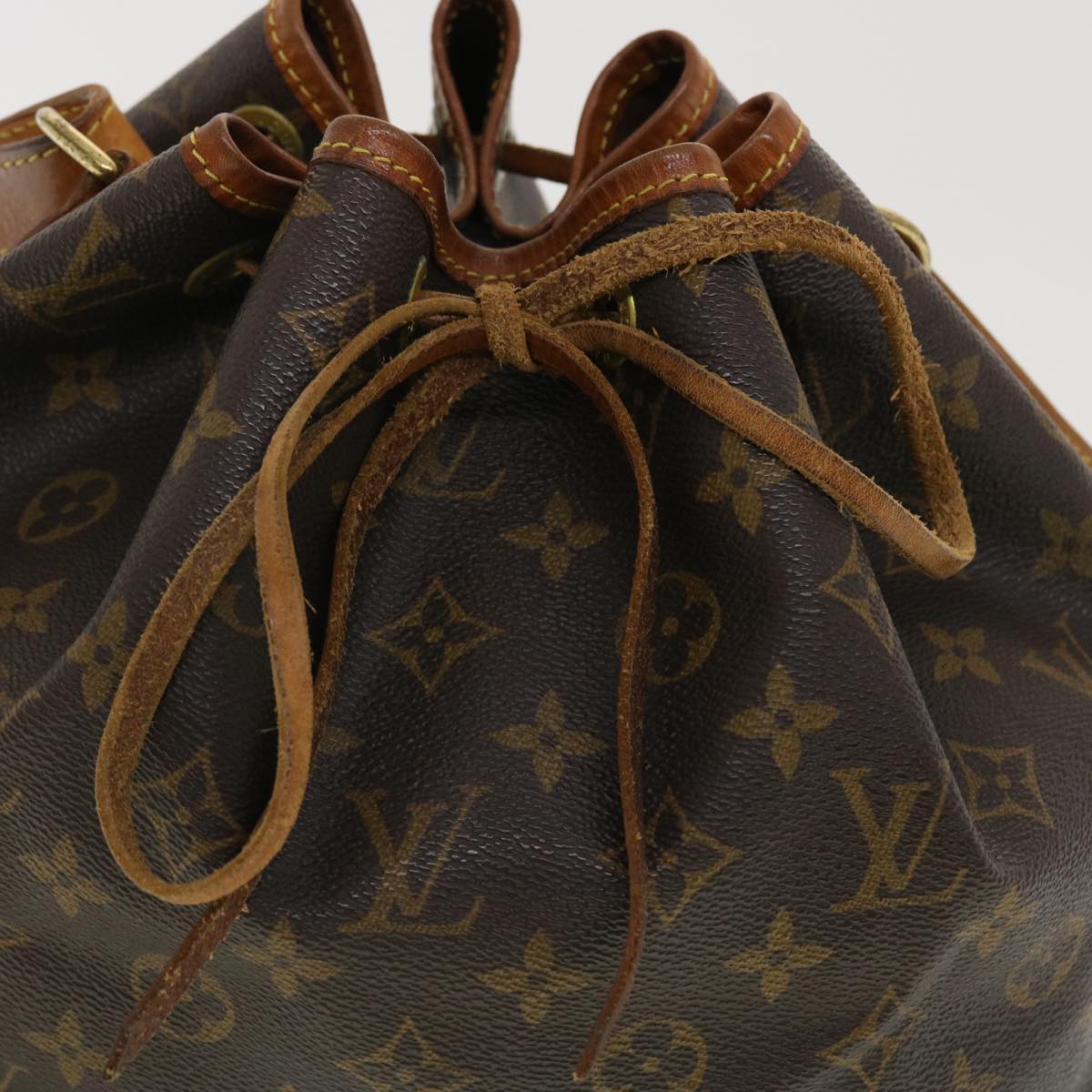 LOUIS VUITTON Monogram Petit Noe Shoulder Bag M42226 LV Auth 40661