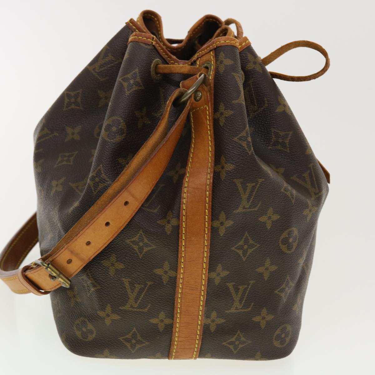 LOUIS VUITTON Monogram Petit Noe Shoulder Bag M42226 LV Auth 40662