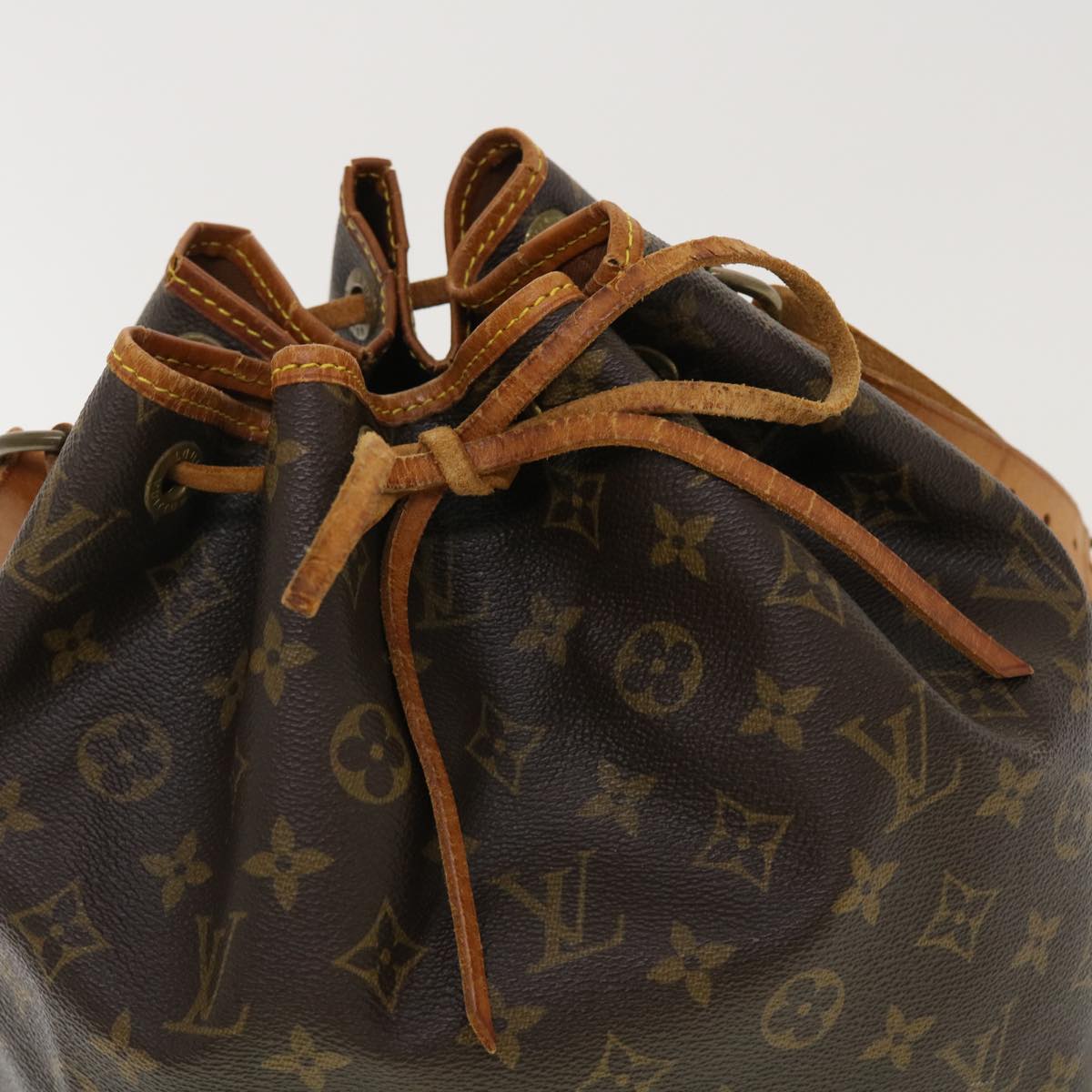 LOUIS VUITTON Monogram Petit Noe Shoulder Bag M42226 LV Auth 40662