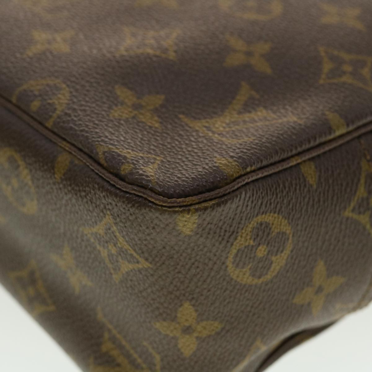 LOUIS VUITTON Monogram Trousse Toilette 28 Clutch Bag M47522 LV Auth 40670