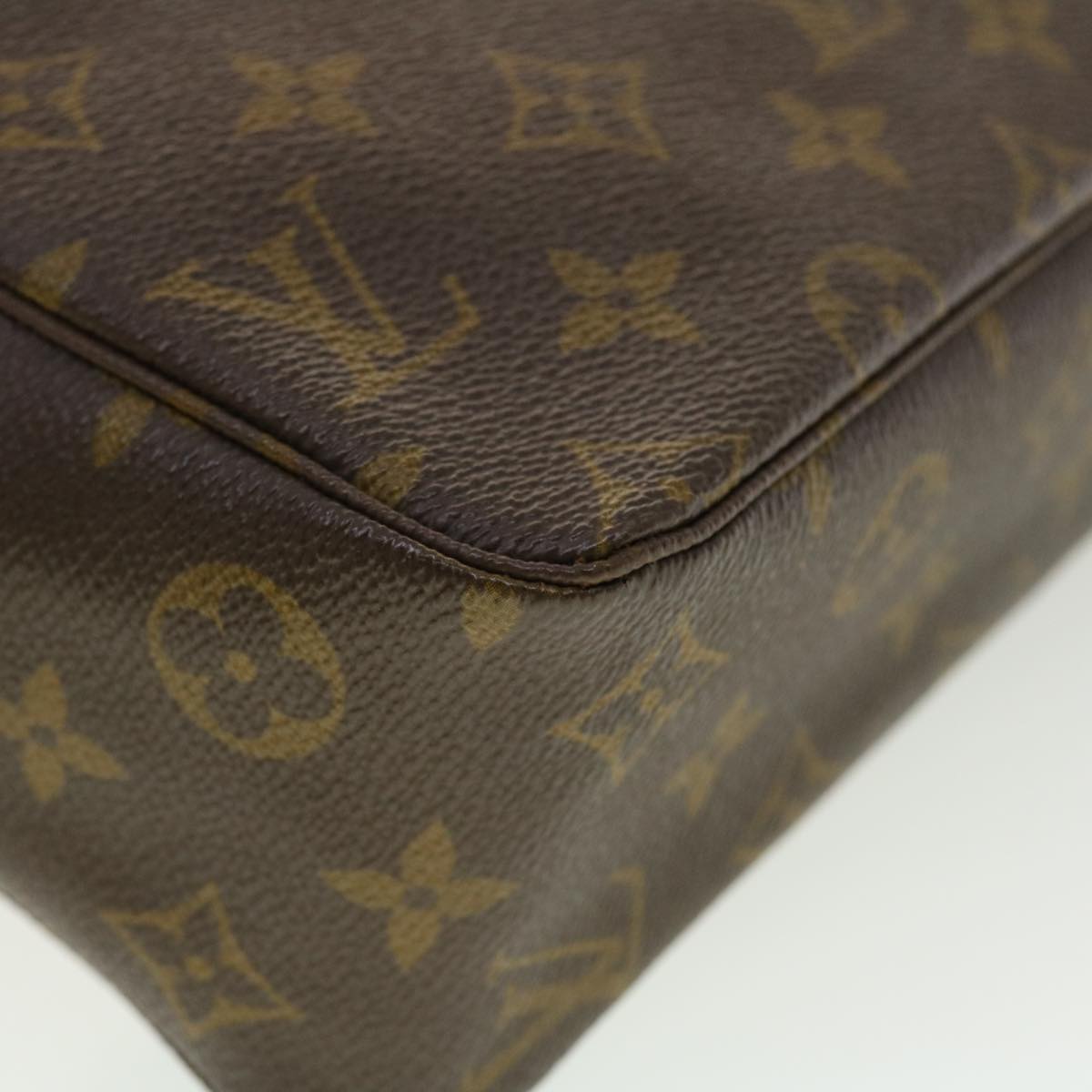 LOUIS VUITTON Monogram Trousse Toilette 28 Clutch Bag M47522 LV Auth 40670