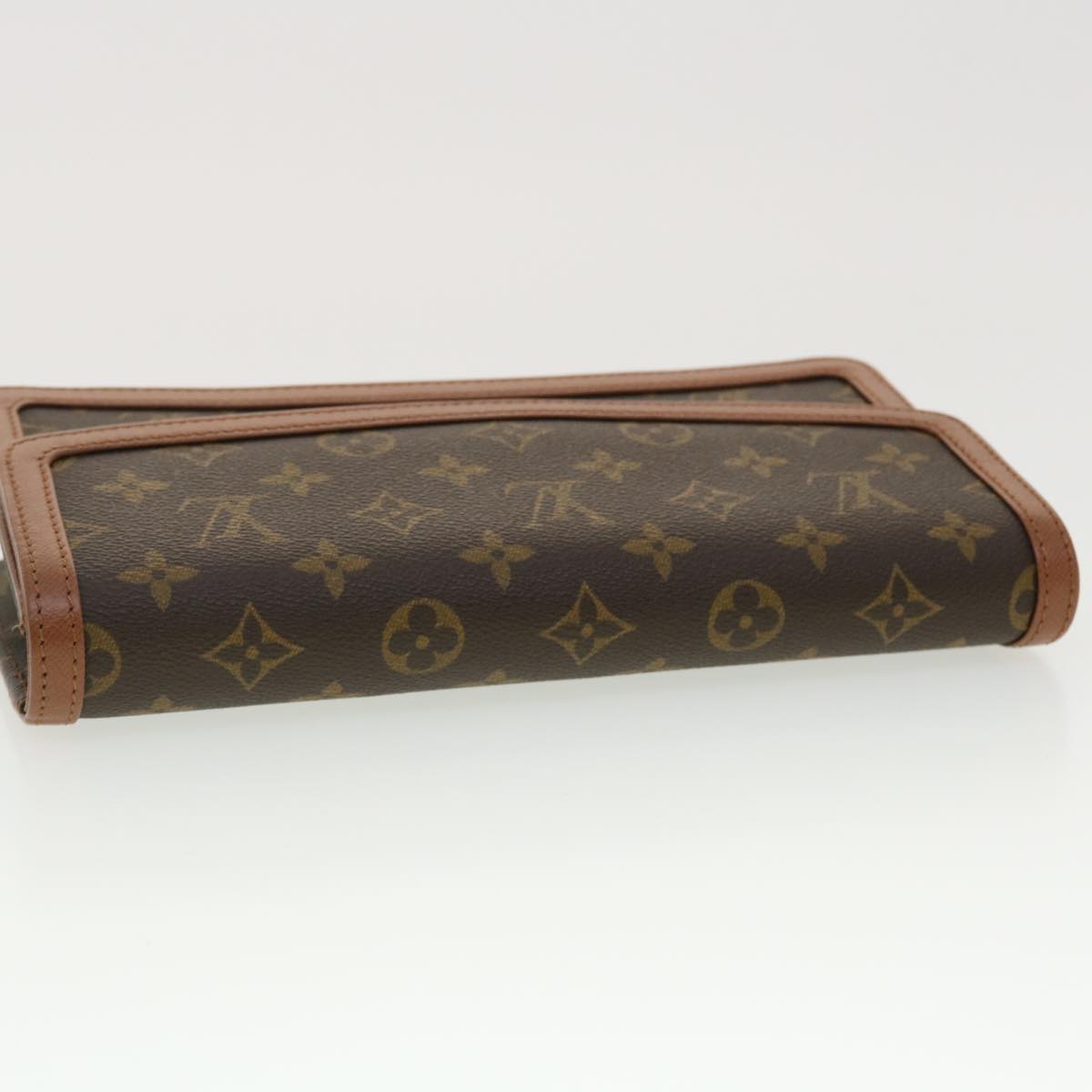 LOUIS VUITTON Monogram Pochette Dam PM Clutch Bag M51812 LV Auth 40674A