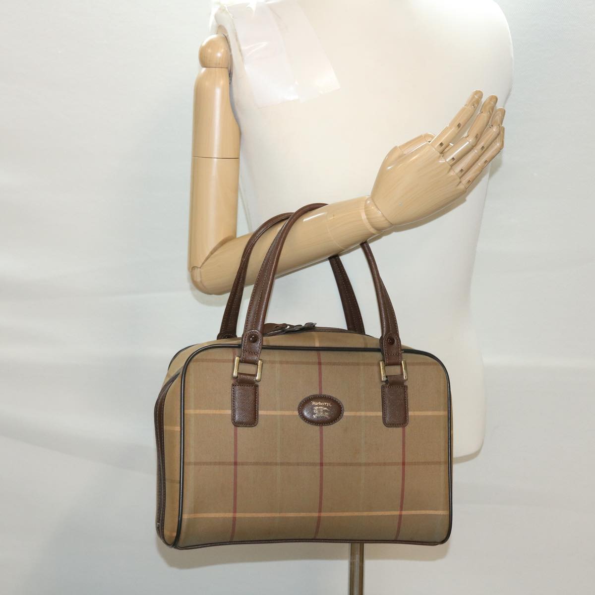 Burberrys Hand Bag Nylon Beige Auth 40737