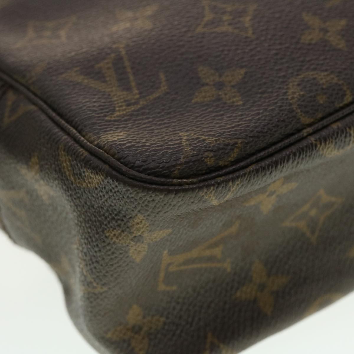 LOUIS VUITTON Monogram Trousse Toilette 28 Clutch Bag M47522 LV Auth 40776