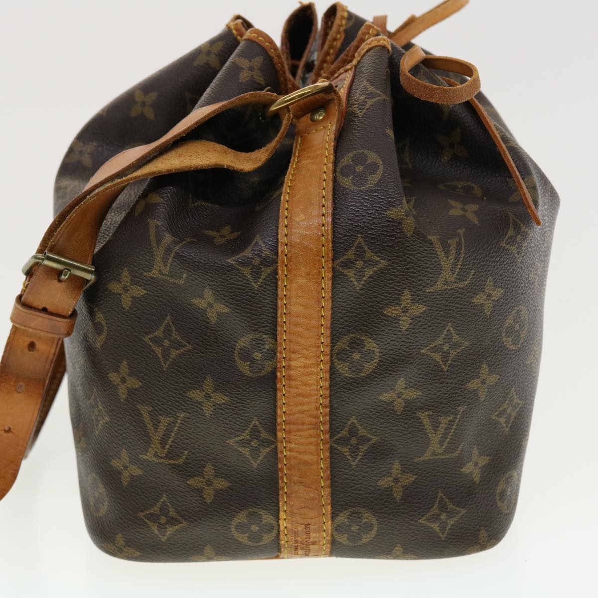 LOUIS VUITTON Monogram Petit Noe Shoulder Bag M42226 LV Auth 40789