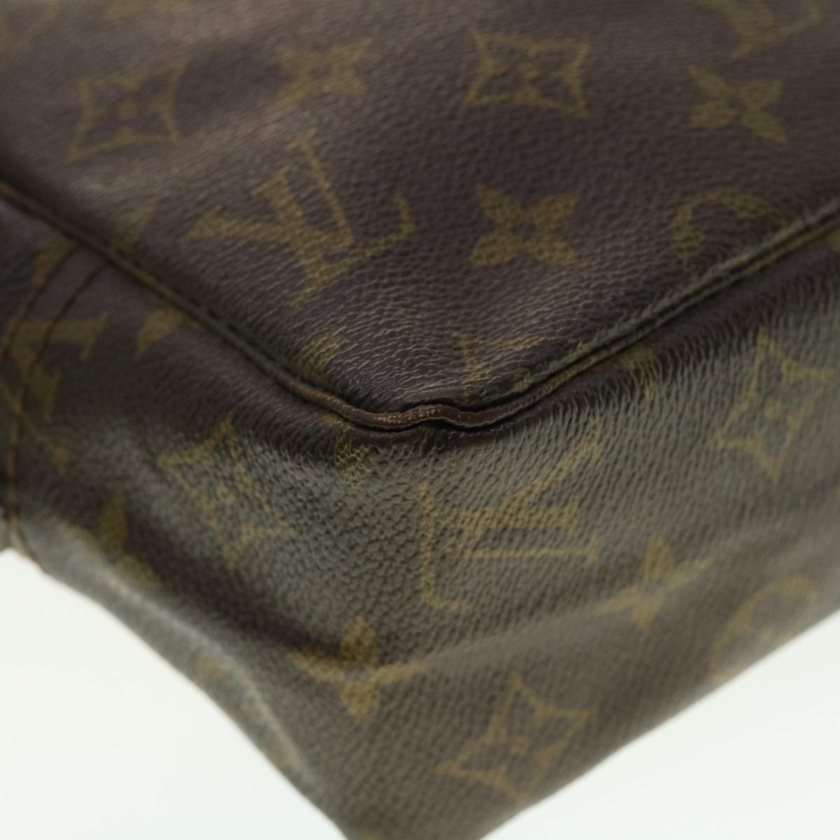 LOUIS VUITTON Monogram Trousse Toilette 28 Clutch Bag M47522 LV Auth 40826