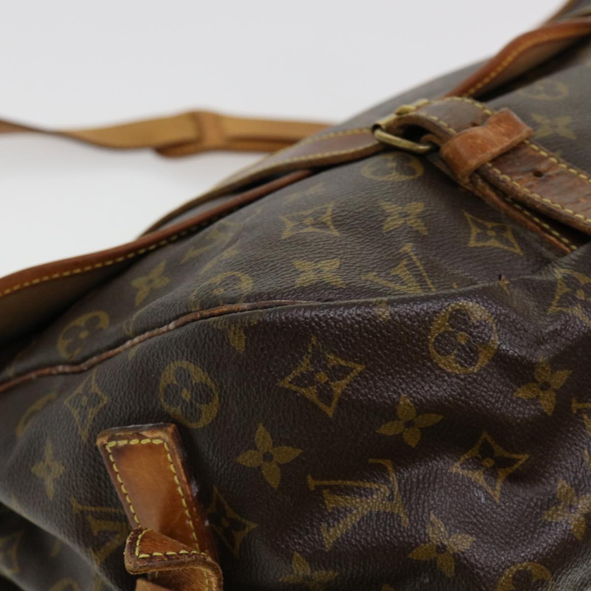 LOUIS VUITTON Monogram Saumur 43 Shoulder Bag M42252 LV Auth 40921