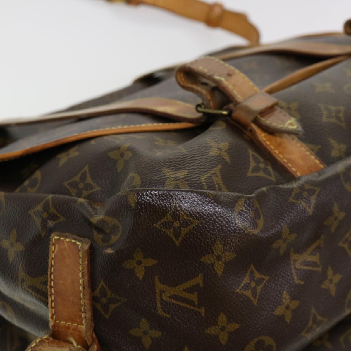 LOUIS VUITTON Monogram Saumur 43 Shoulder Bag M42252 LV Auth 40921