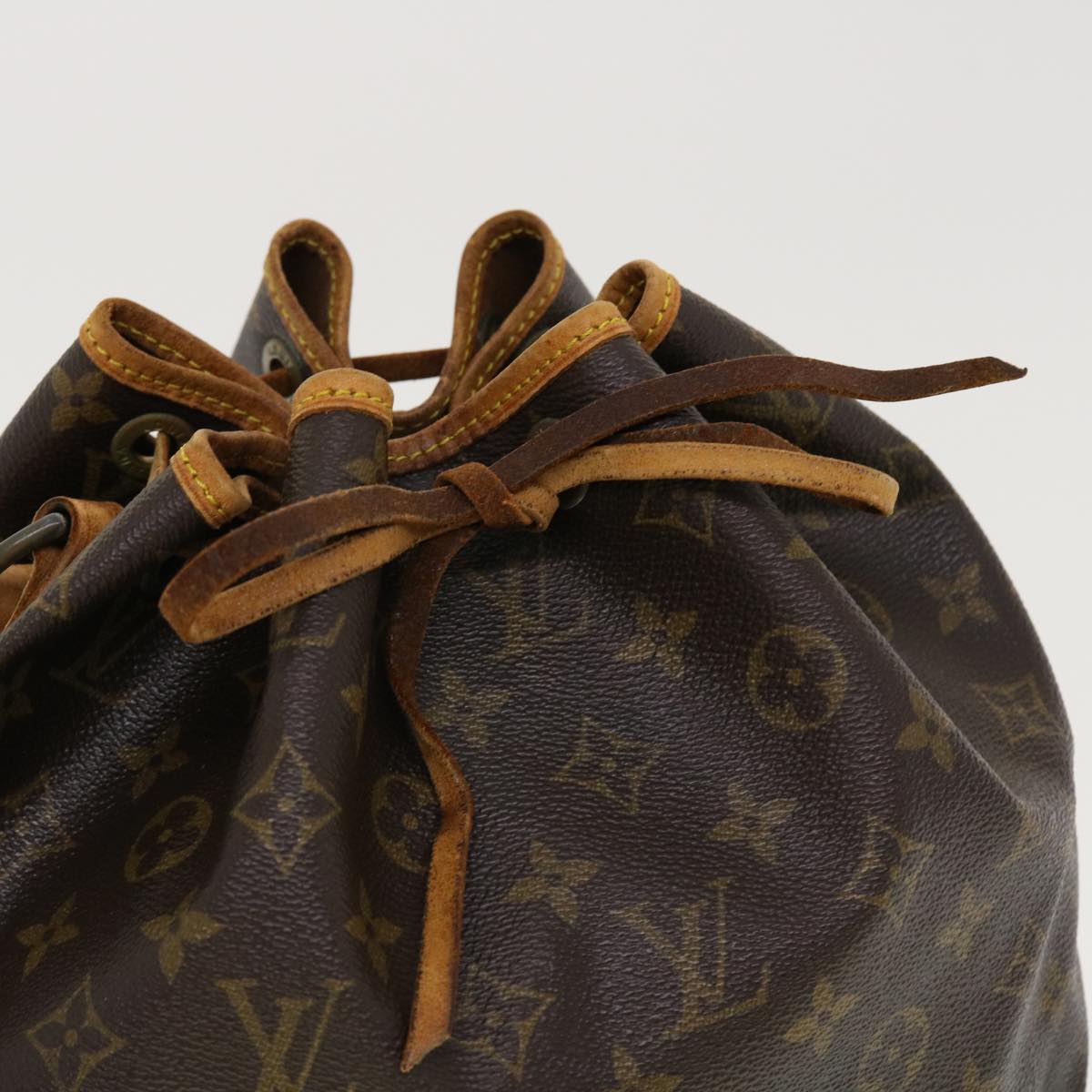 LOUIS VUITTON Monogram Petit Noe Shoulder Bag M42226 LV Auth 41088