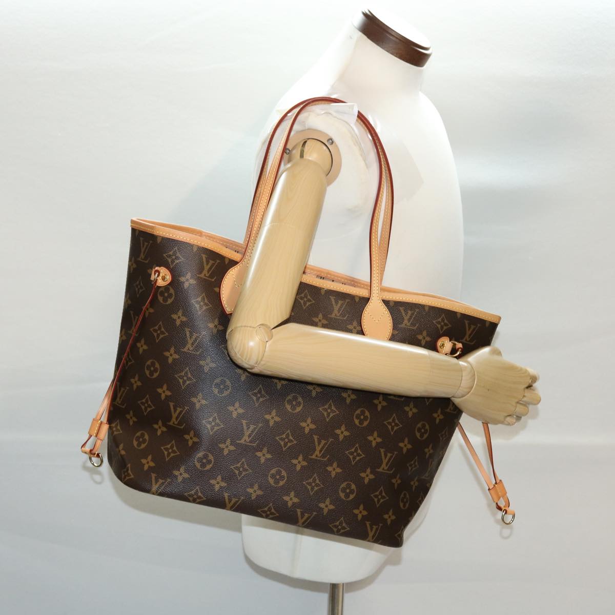 LOUIS VUITTON Monogram Neverfull MM Tote Bag M40156 LV Auth 41151A