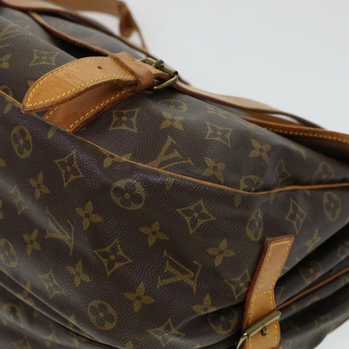 LOUIS VUITTON Monogram Saumur 43 Shoulder Bag M42252 LV Auth 41498