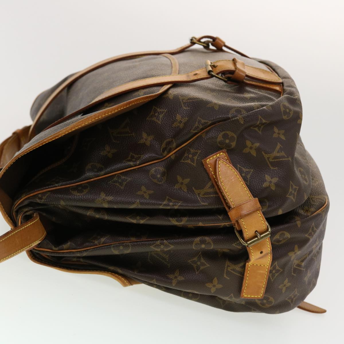 LOUIS VUITTON Monogram Saumur 43 Shoulder Bag M42252 LV Auth 41498