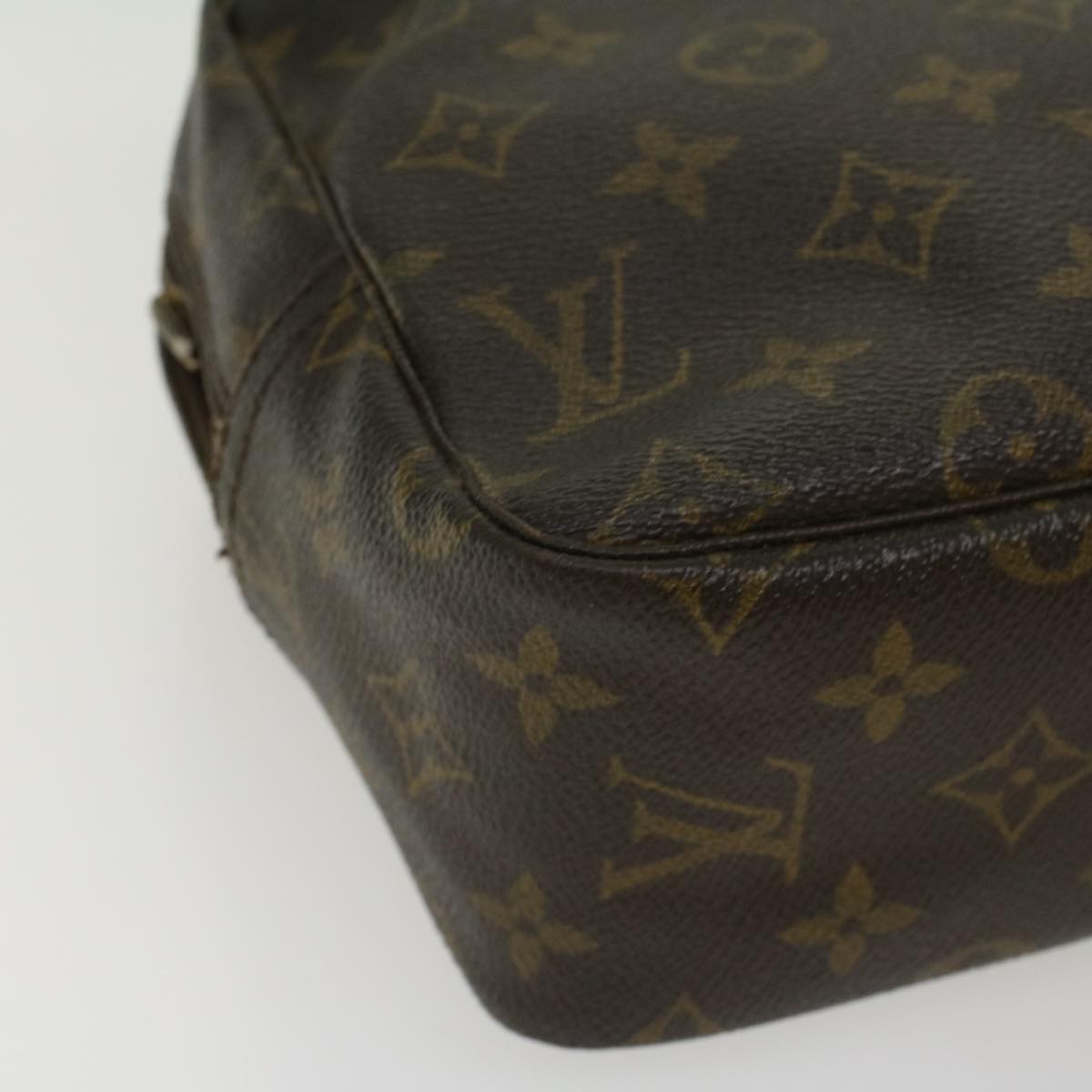 LOUIS VUITTON Monogram Trousse Toilette 28 Clutch Bag M47522 LV Auth 41575