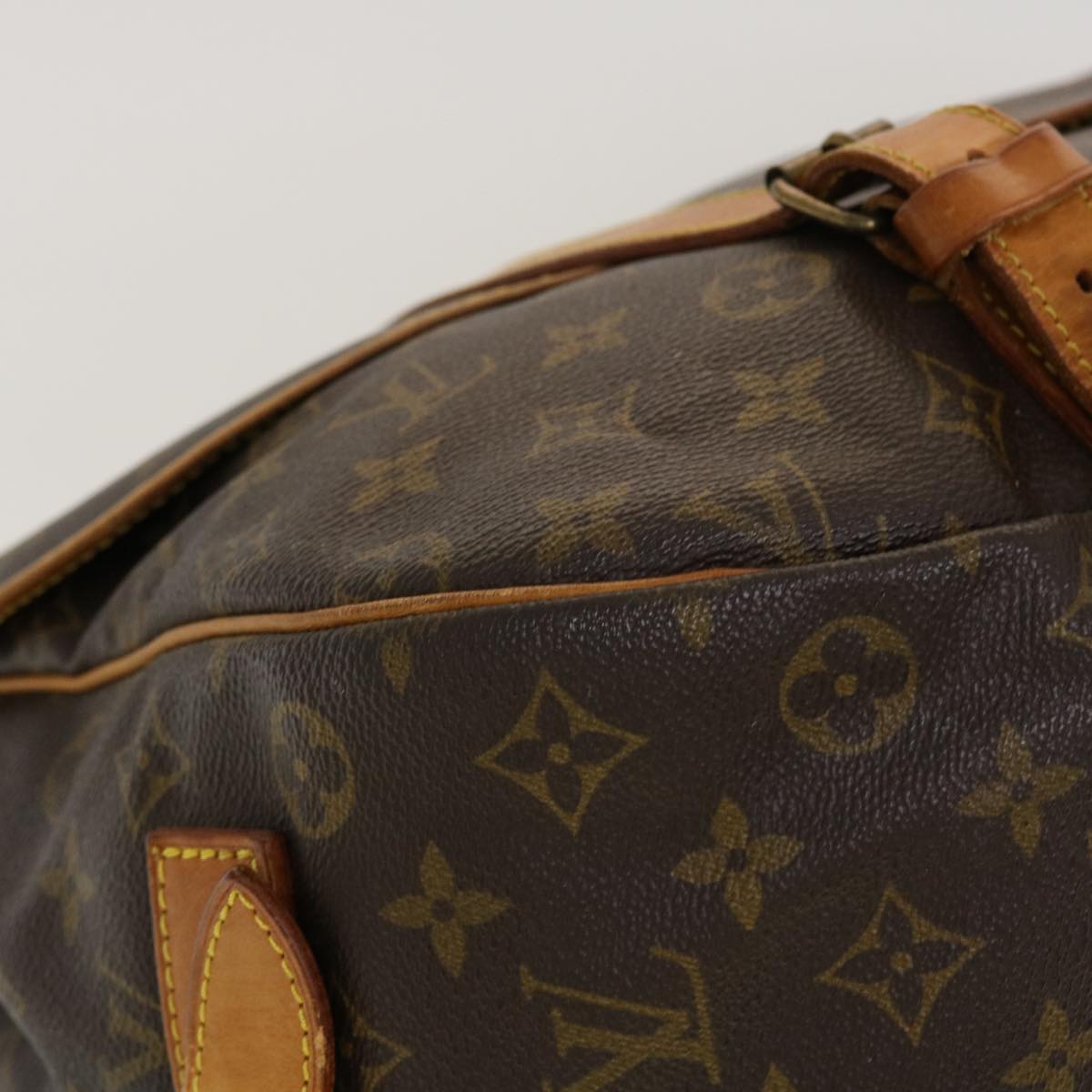 LOUIS VUITTON Monogram Saumur 43 Shoulder Bag M42252 LV Auth 41643