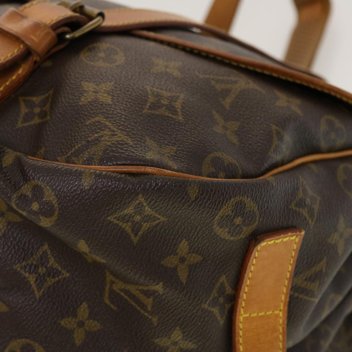 LOUIS VUITTON Monogram Saumur 43 Shoulder Bag M42252 LV Auth 41643