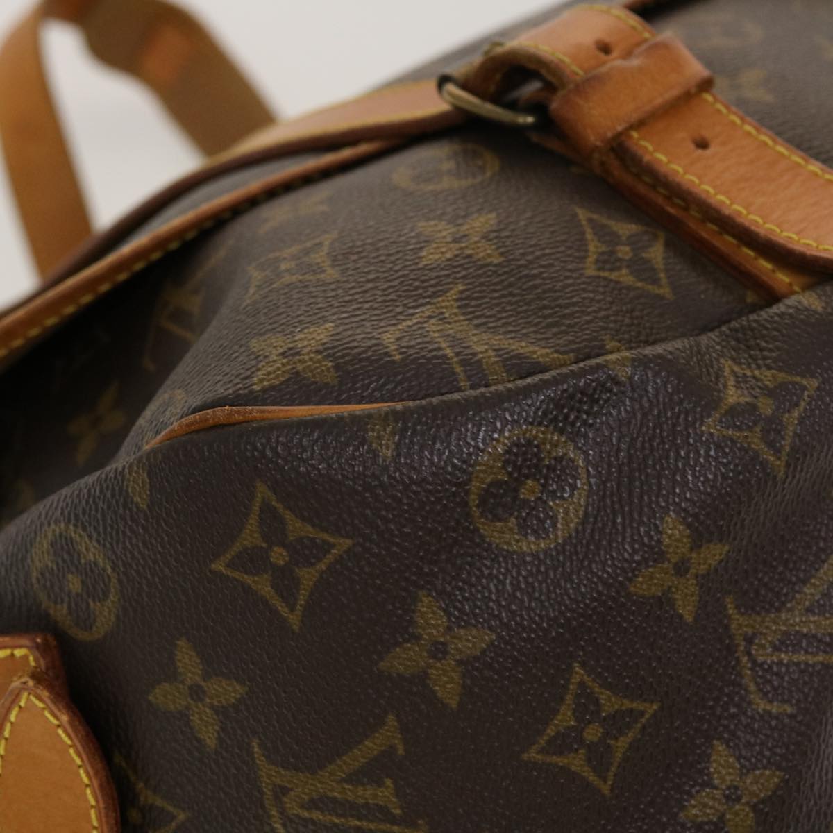 LOUIS VUITTON Monogram Saumur 43 Shoulder Bag M42252 LV Auth 41643