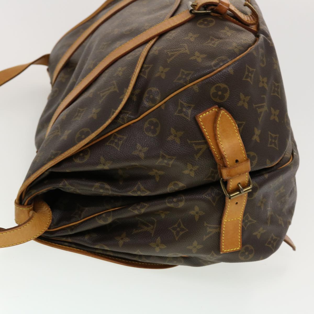 LOUIS VUITTON Monogram Saumur 43 Shoulder Bag M42252 LV Auth 41643