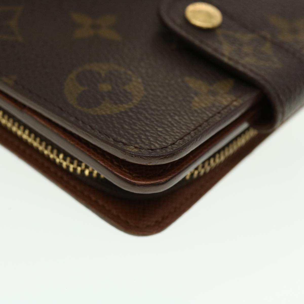 LOUIS VUITTON Monogram Compact Zip Wallet M61667 LV Auth 41881