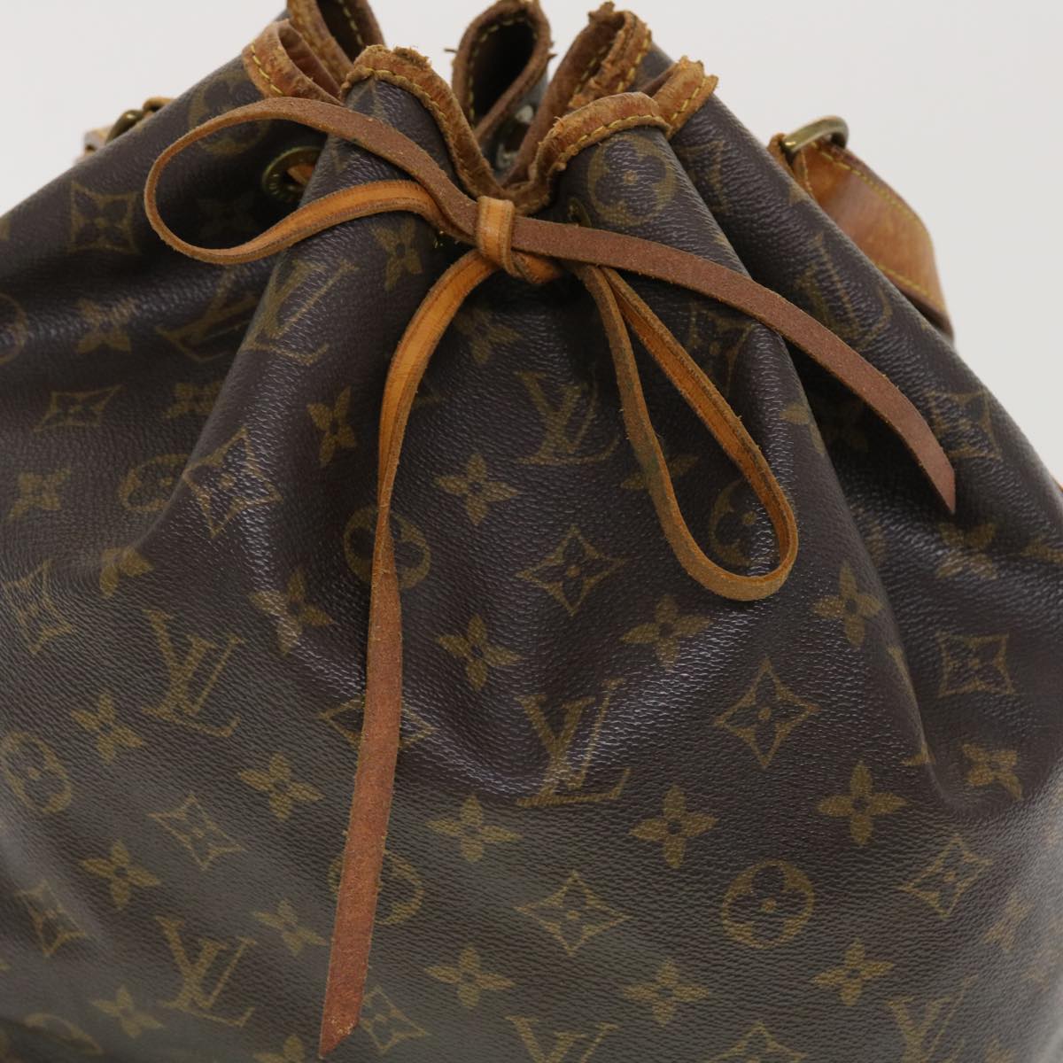 LOUIS VUITTON Monogram Noe Shoulder Bag M42224 LV Auth 41912