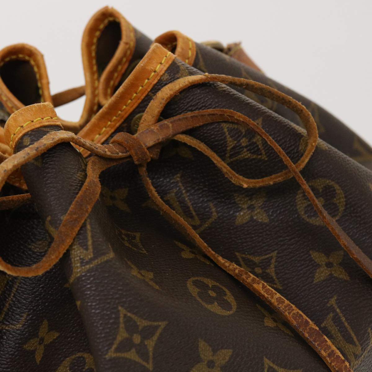 LOUIS VUITTON Monogram Noe Shoulder Bag M42224 LV Auth 42206