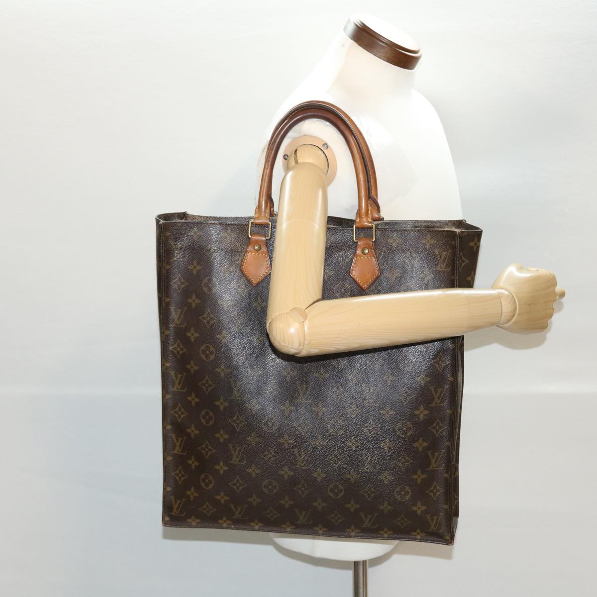 LOUIS VUITTON Monogram Sac Plat Hand Bag M51140 LV Auth 42214