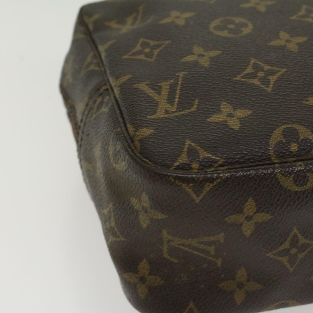 LOUIS VUITTON Monogram Trousse Toilette 28 Clutch Bag M47522 LV Auth 42222