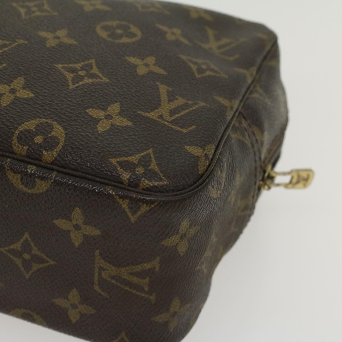 LOUIS VUITTON Monogram Trousse Toilette 28 Clutch Bag M47522 LV Auth 42222