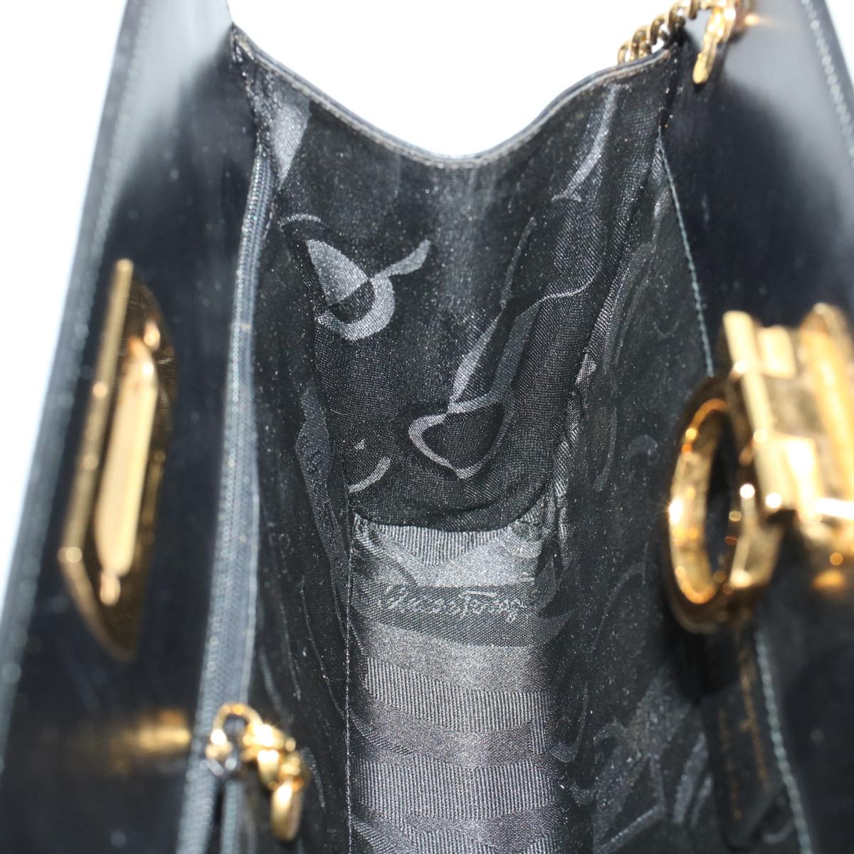 Salvatore Ferragamo Gancini Chain Shoulder Bag Leather Black Auth 42447