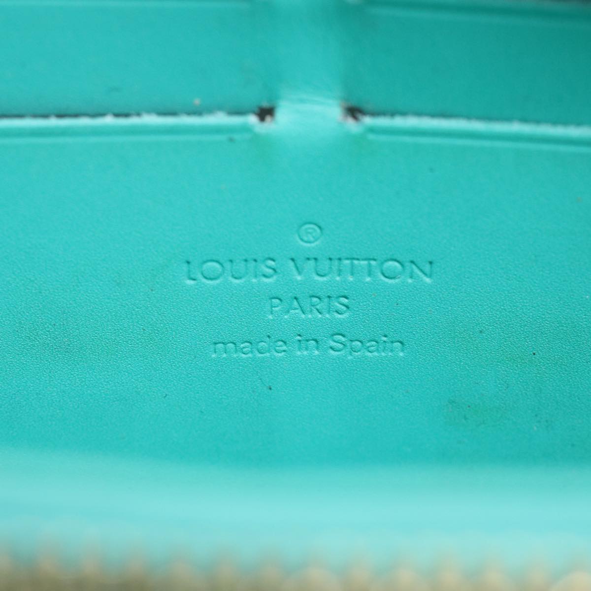 LOUIS VUITTON Monogram Vernis Zippy Wallet Light Blue M81888 LV Auth 42484