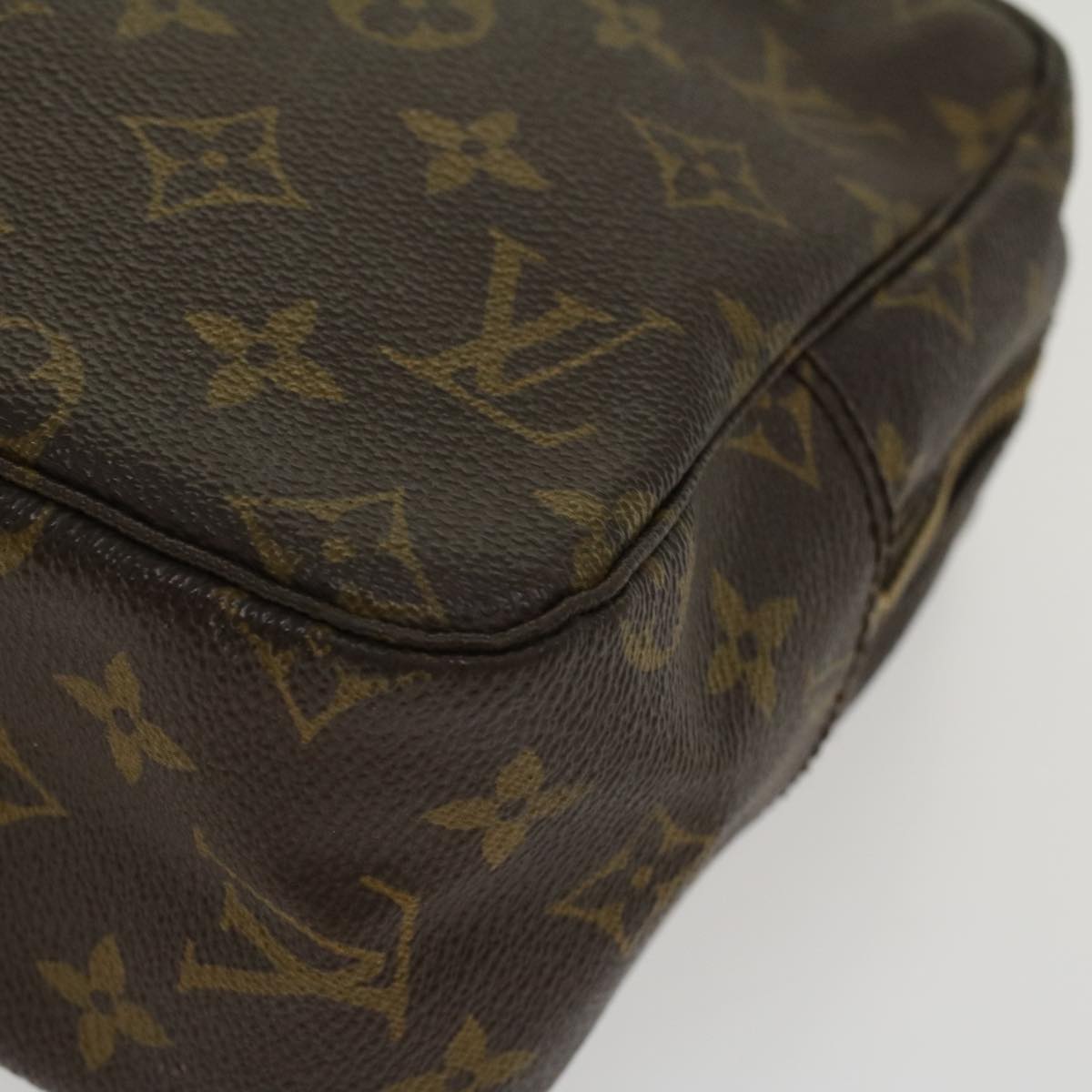 LOUIS VUITTON Monogram Trousse Toilette 28 Clutch Bag M47522 LV Auth 42816