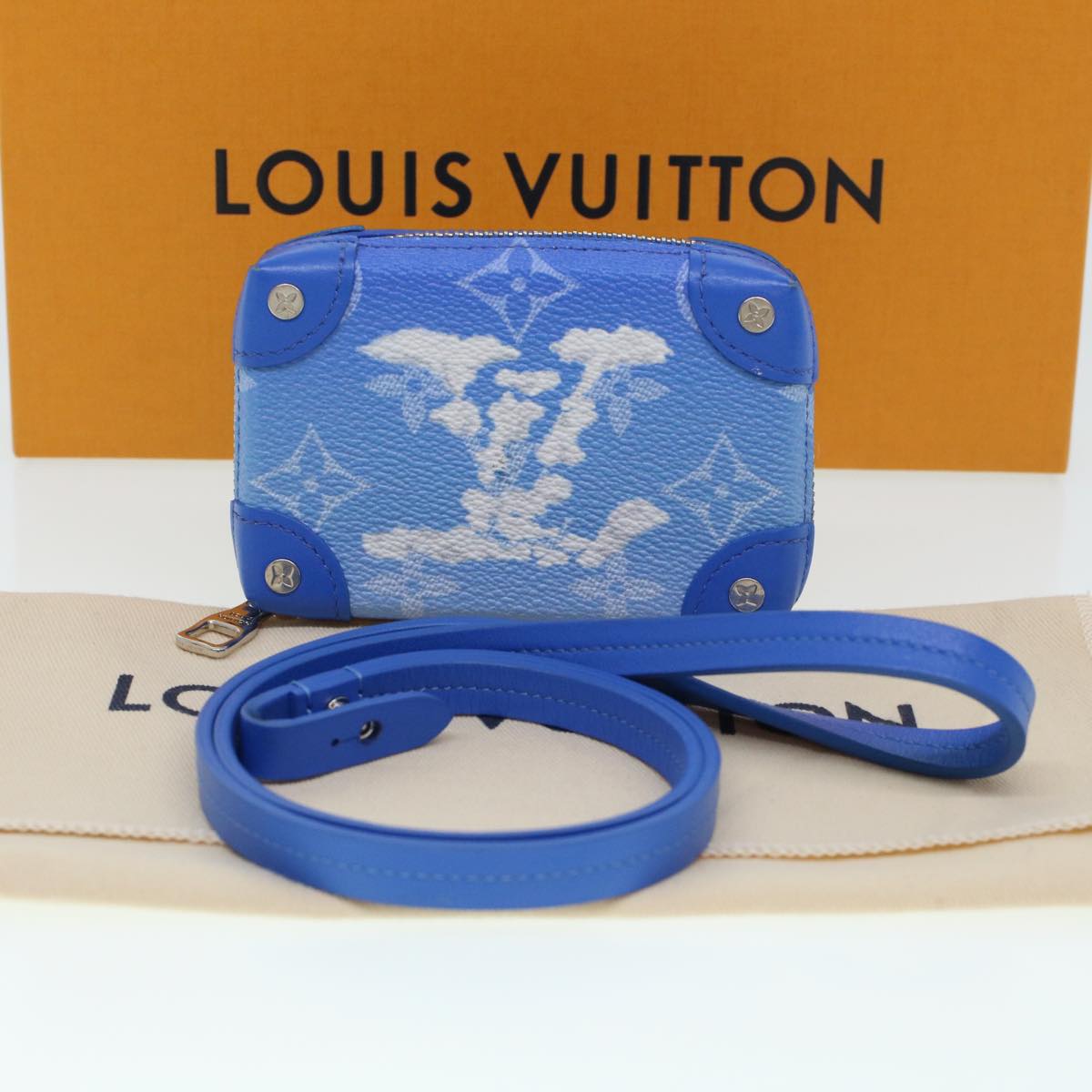 LOUIS VUITTON Monogram Clouds Soft Trunk Necklace Pouch Blue M45440 Auth 42825A