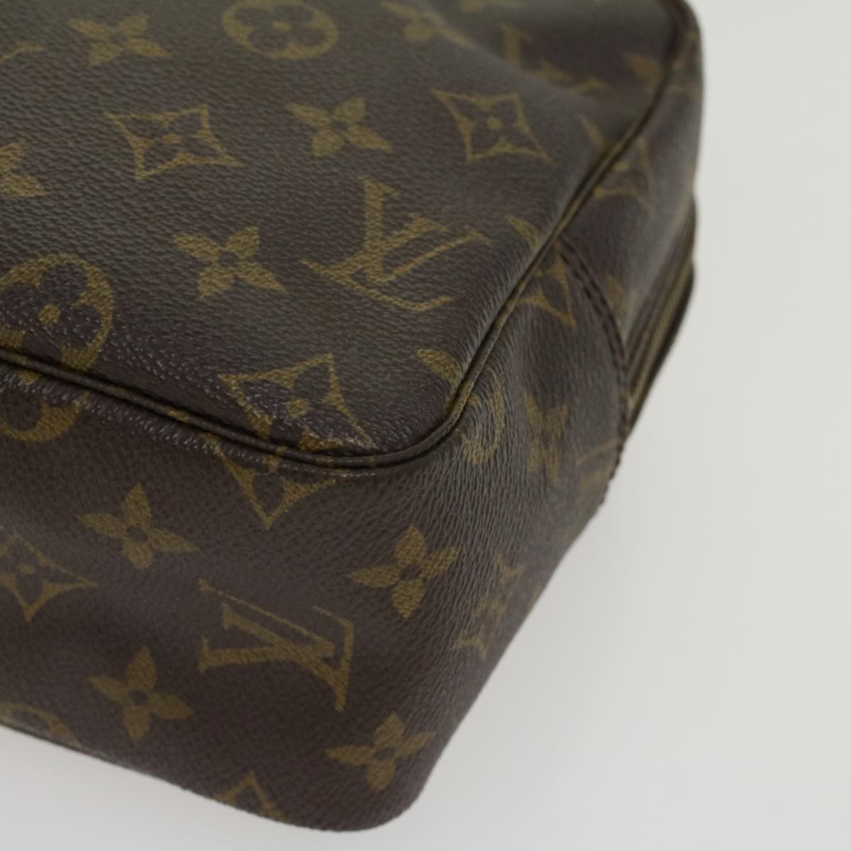 LOUIS VUITTON Monogram Trousse Toilette 28 Clutch Bag M47522 LV Auth 42897