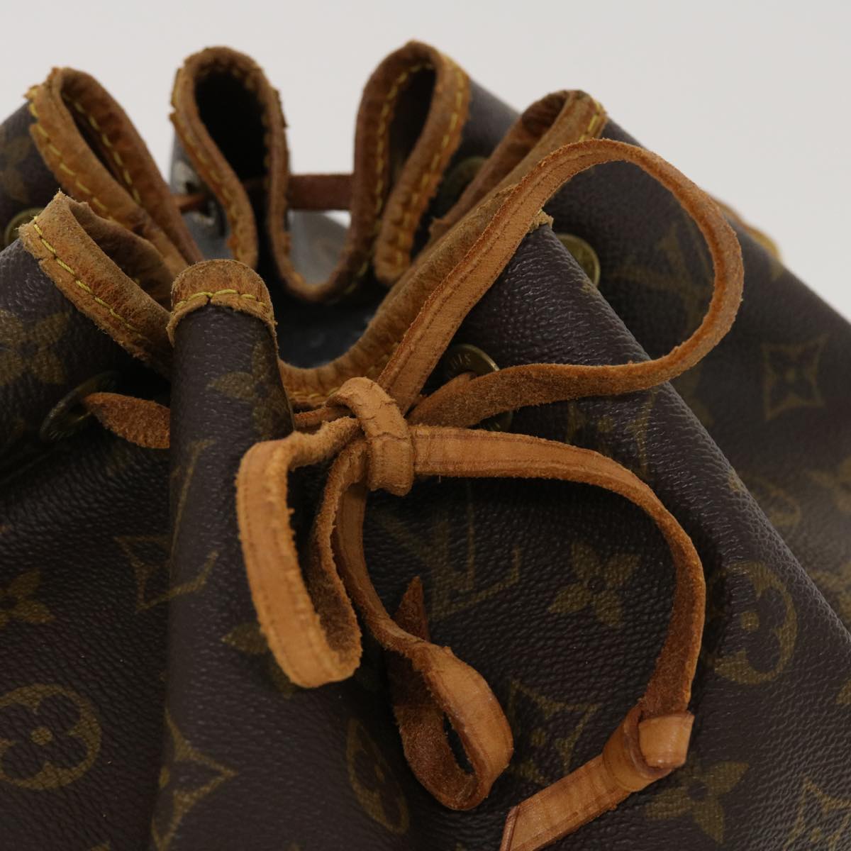 LOUIS VUITTON Monogram Petit Noe Shoulder Bag M42226 LV Auth 42930