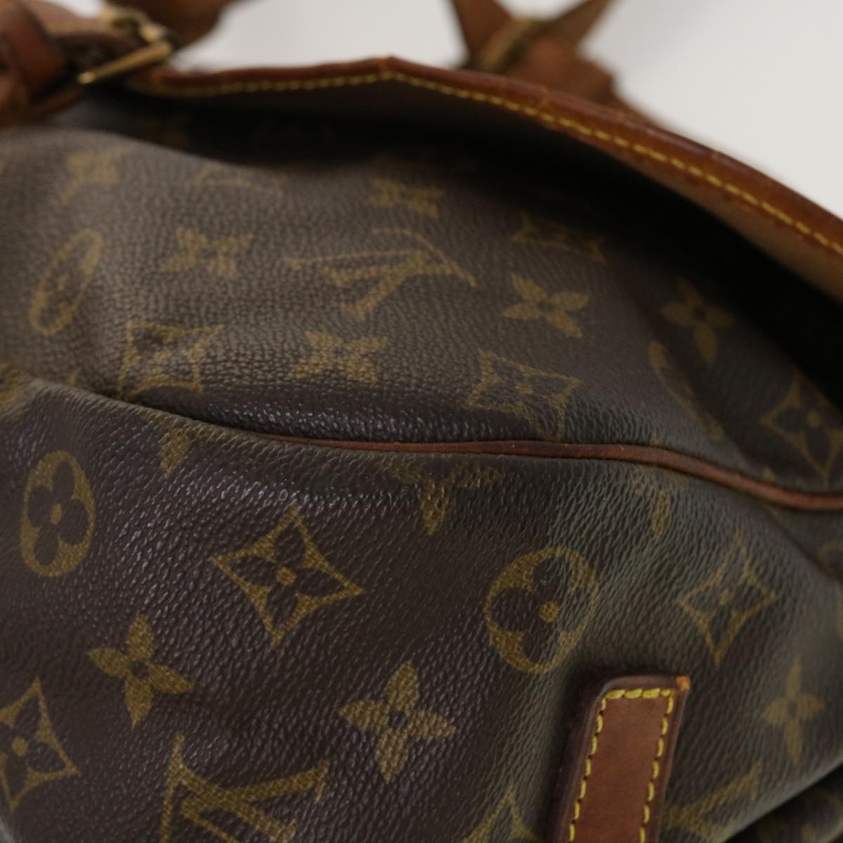 LOUIS VUITTON Monogram Saumur 35 Shoulder Bag M42254 LV Auth 42991