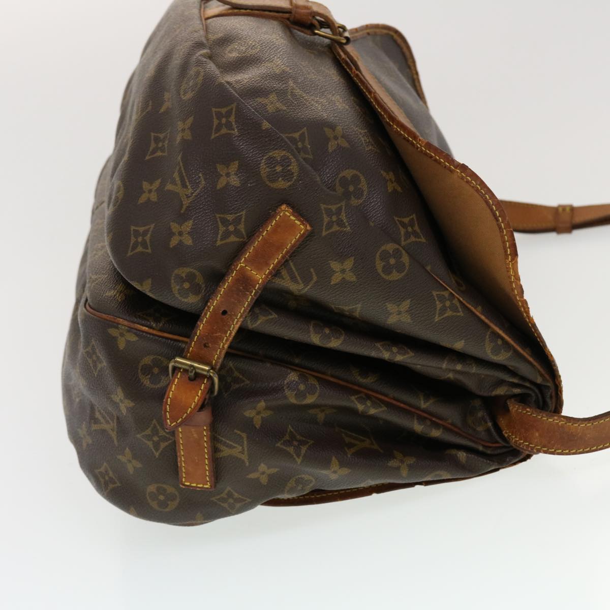 LOUIS VUITTON Monogram Saumur 35 Shoulder Bag M42254 LV Auth 42991