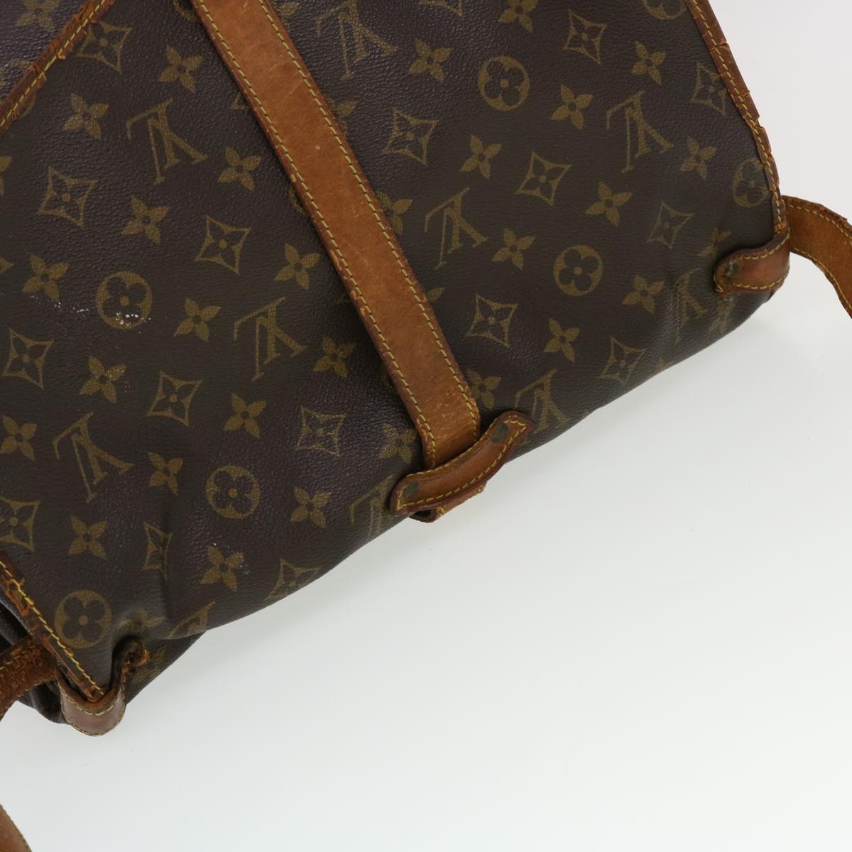 LOUIS VUITTON Monogram Saumur 35 Shoulder Bag M42254 LV Auth 42991