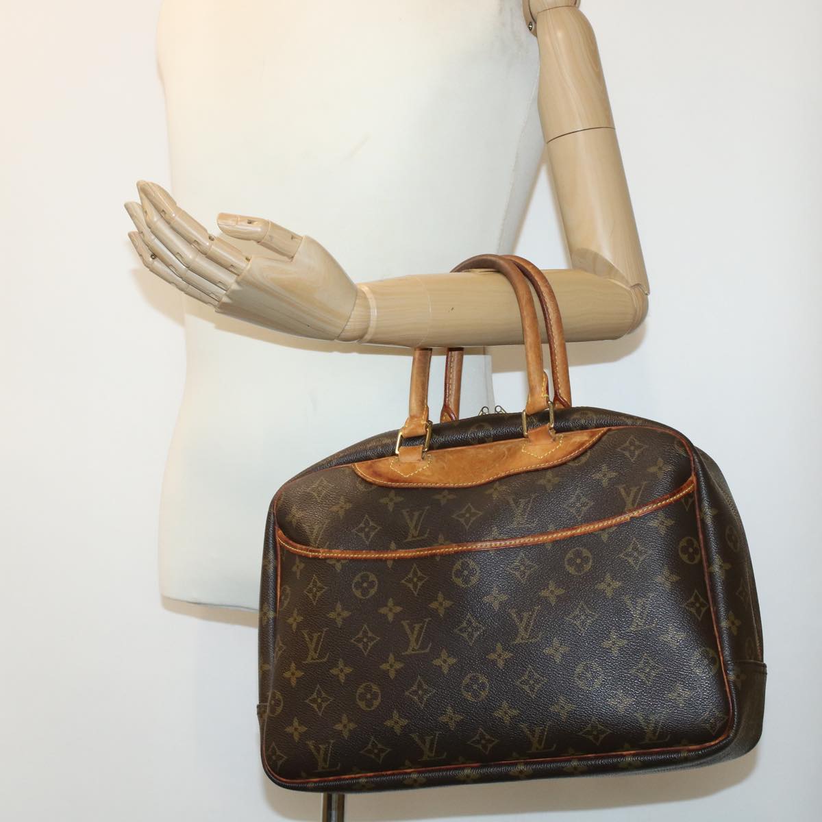 LOUIS VUITTON Monogram Deauville Hand Bag M47270 LV Auth 43050