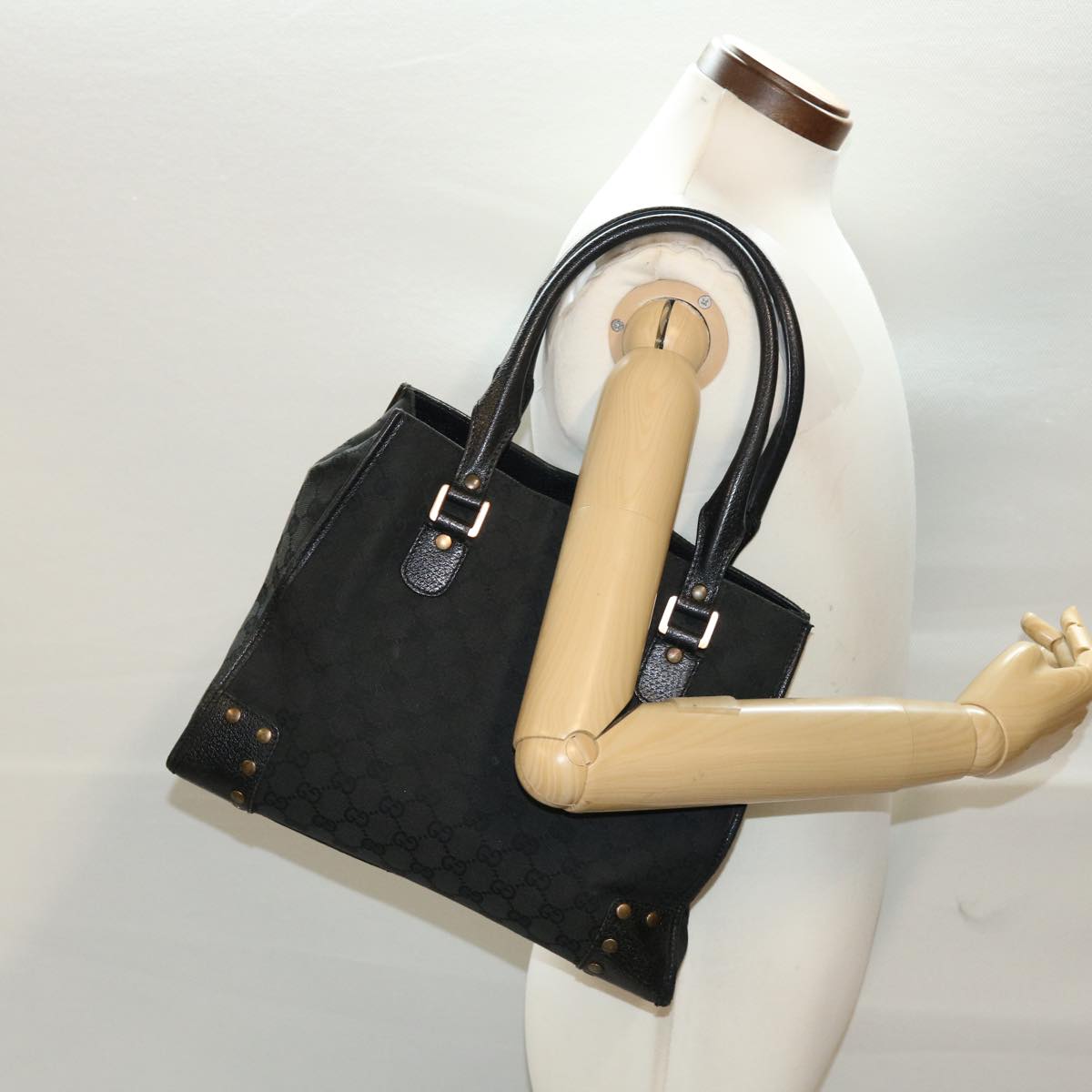 GUCCI GG Canvas Tote Bag Black 124260 Auth 43271