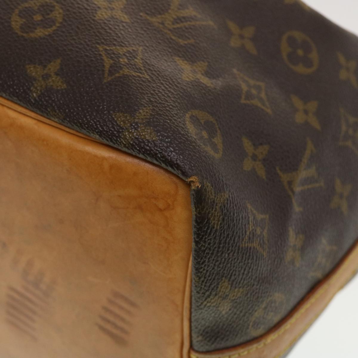 LOUIS VUITTON Monogram Petit Noe Shoulder Bag M42226 LV Auth 43387