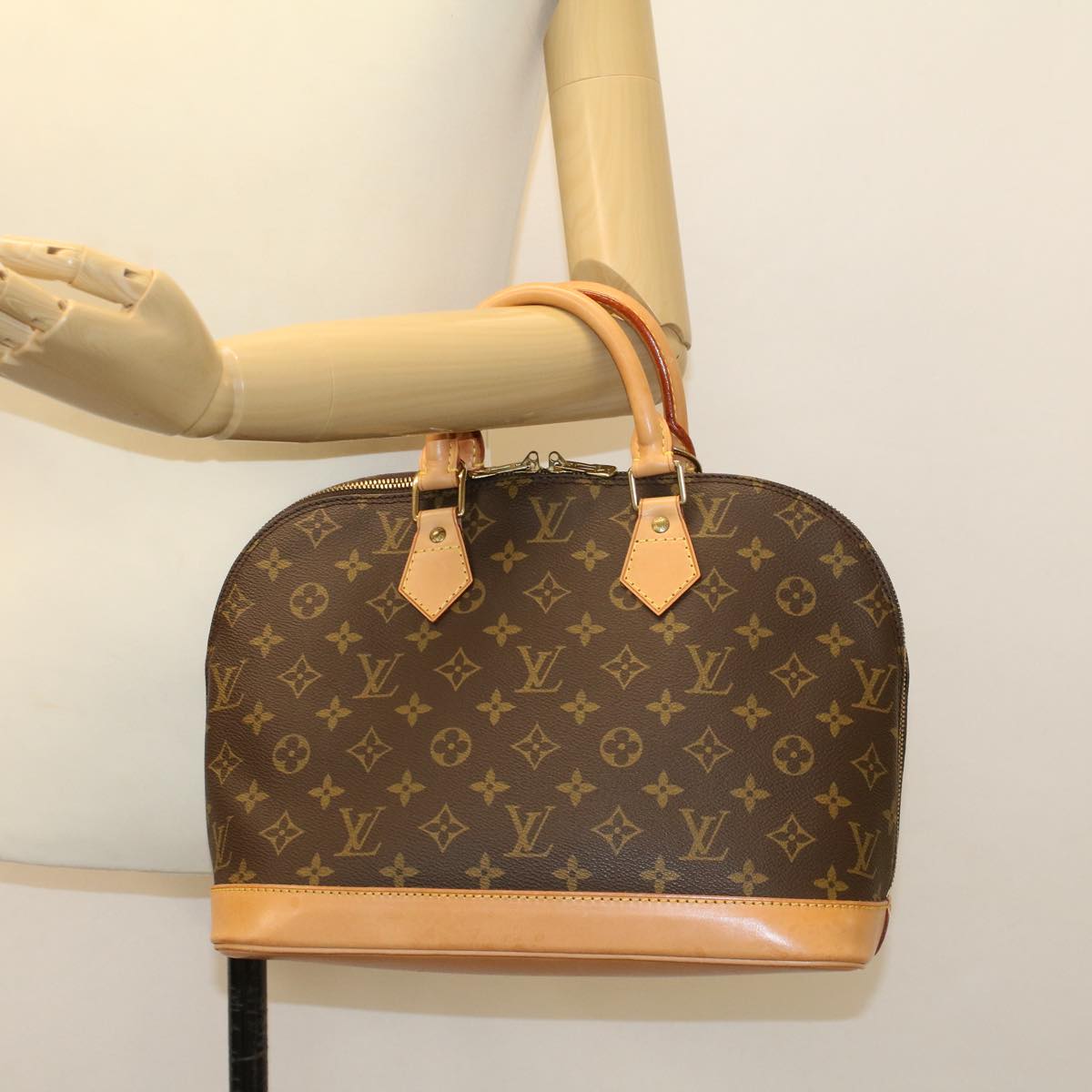 LOUIS VUITTON Monogram Alma Hand Bag M51130 LV Auth 43411