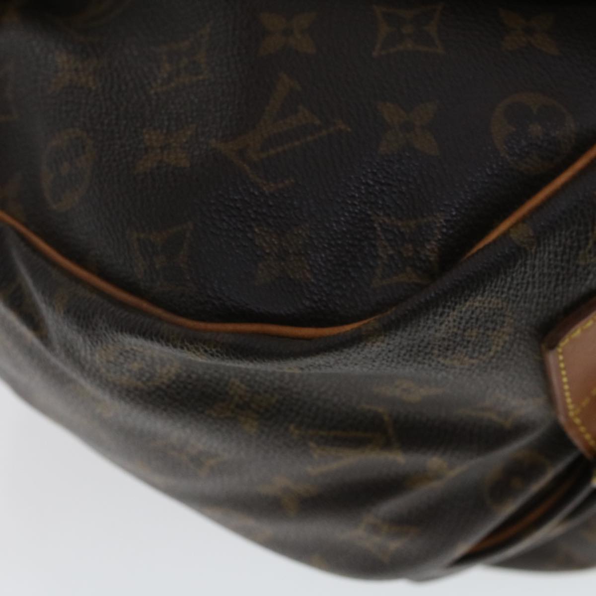 LOUIS VUITTON Monogram Saumur 35 Shoulder Bag M42254 LV Auth 43461