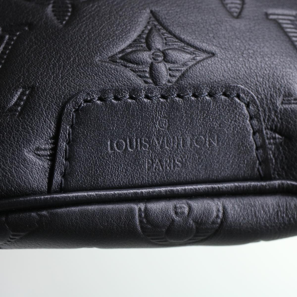 LOUIS VUITTON Monogram Shadow Discovery Bum Bag PM Body Bag M46036 Auth 43553A