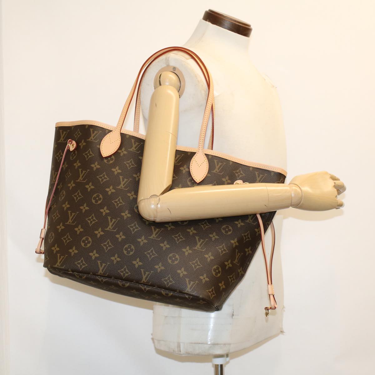 LOUIS VUITTON Monogram Neverfull MM Tote Bag M40156 LV Auth 43554A